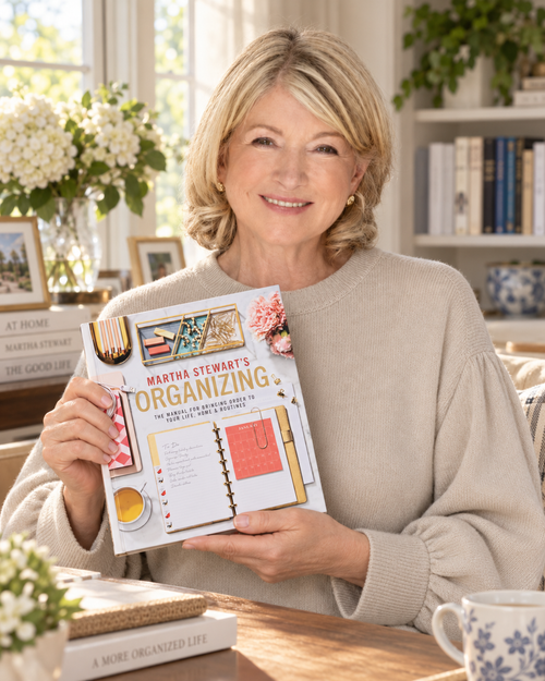 The complete guide: Home, Food, Life "ORGANIZING" By Martha Stewart